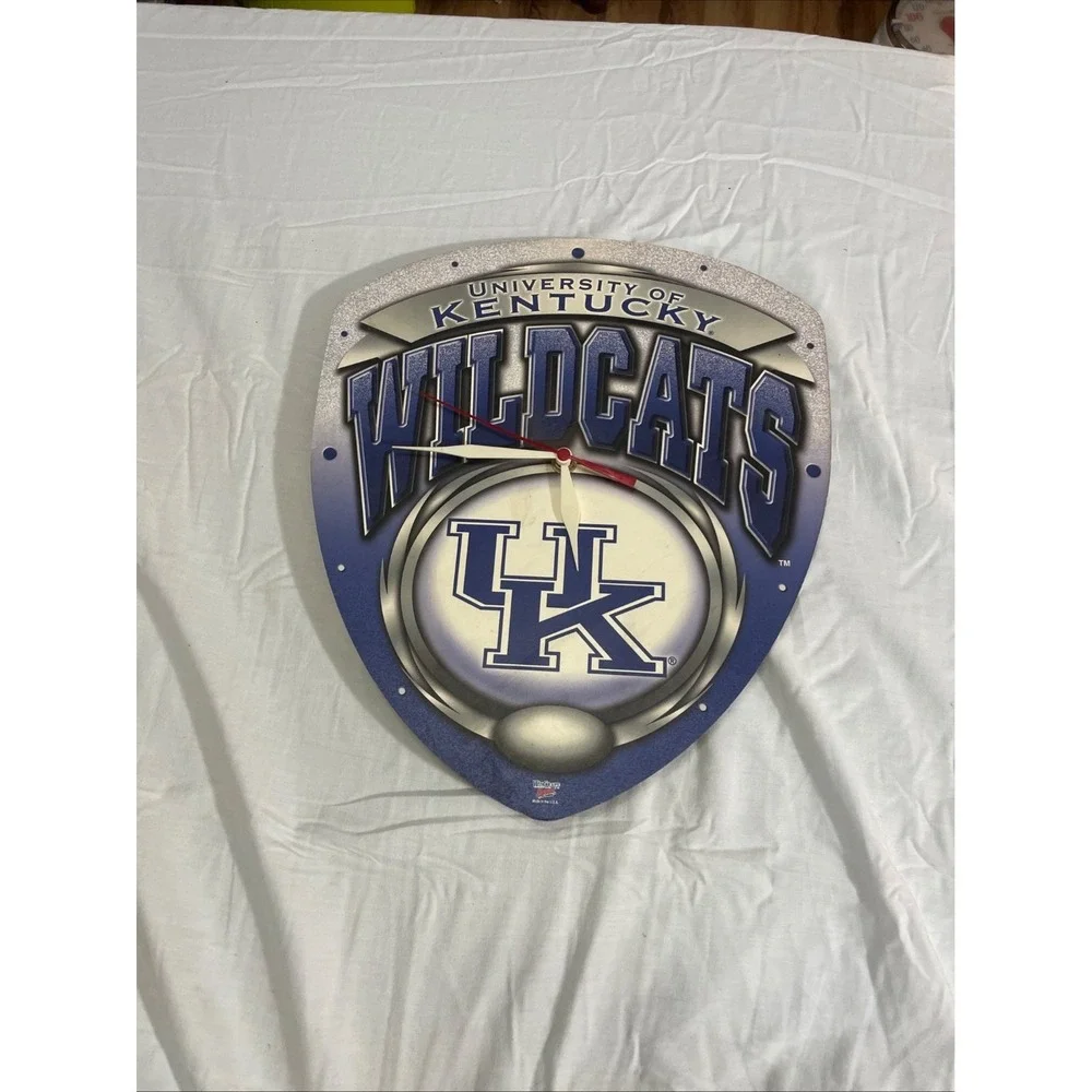 University of Kentucky Wildcats Vintage World Clock Works RARE Made in USA👀⬇️